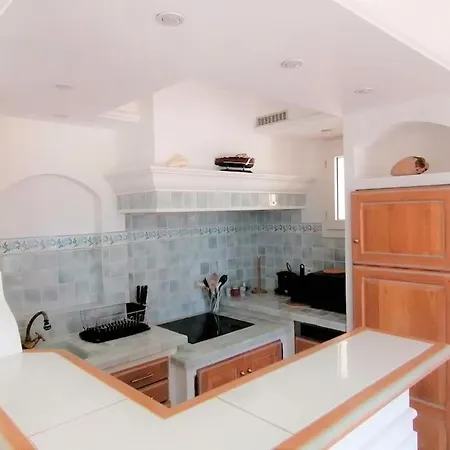 Holiday home Le Farniente, Maison 2pas Piscine, 5mn A Pied Saint Aygulf